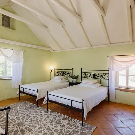 וילה Outstanding Hvar 4 Bedrooms Dvori Pogled Tennis Court *