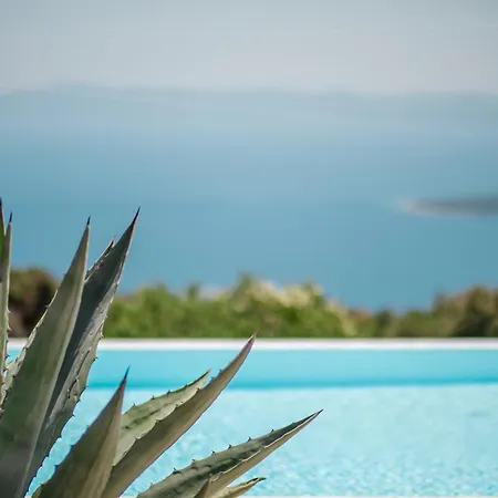 Villa Outstanding Hvar 4 Bedrooms Dvori Pogled Tennis Court Incredible Sea Views